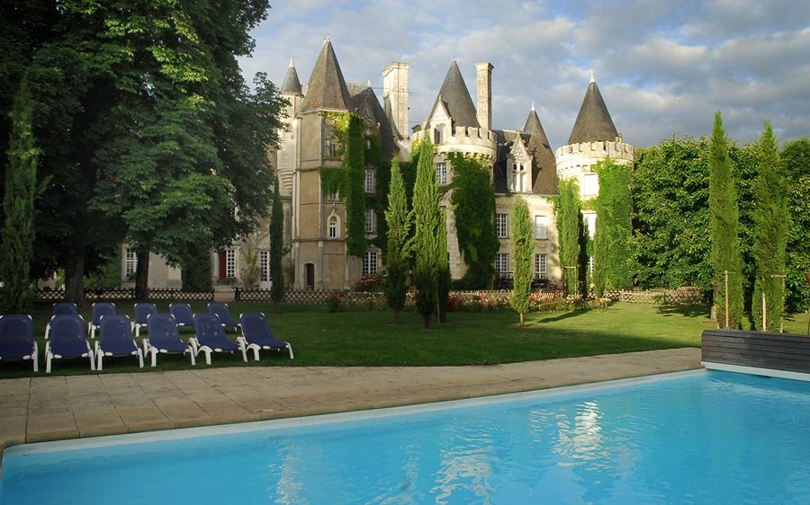 Chateau Golf Des Sept Tours Courcelles-de-Touraine Exterior photo